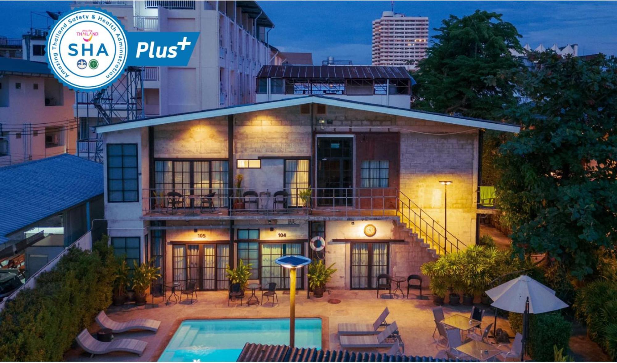 The Warehouse Chiang Mai Hotel Bagian luar foto