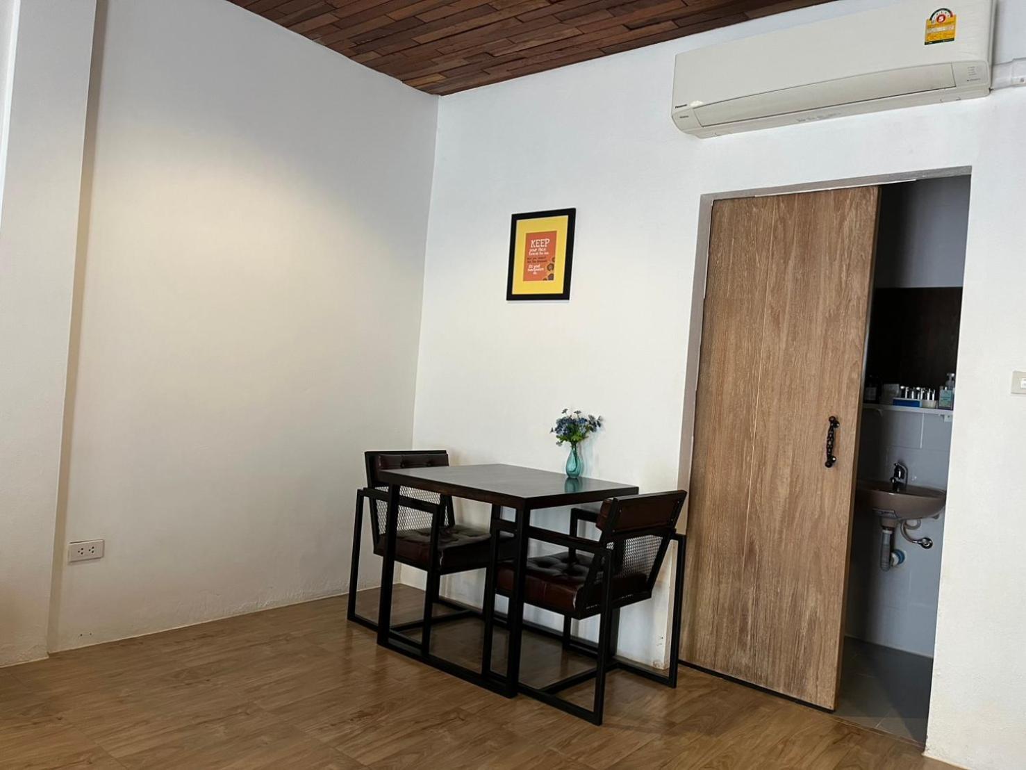 The Warehouse Chiang Mai Hotel Bagian luar foto