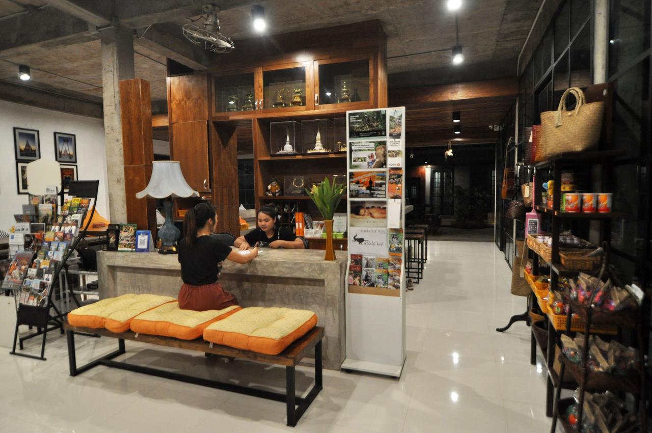 The Warehouse Chiang Mai Hotel Bagian luar foto