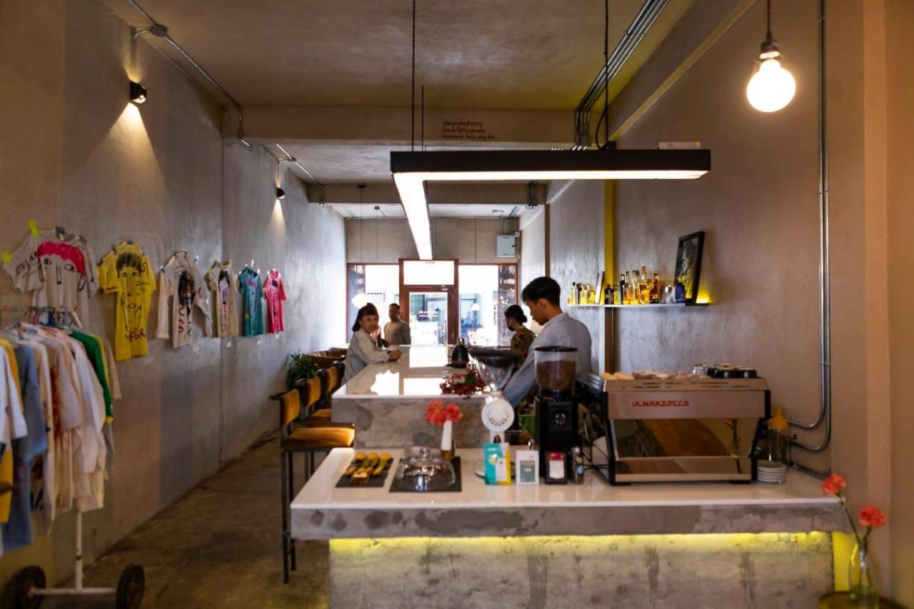 The Warehouse Chiang Mai Hotel Bagian luar foto